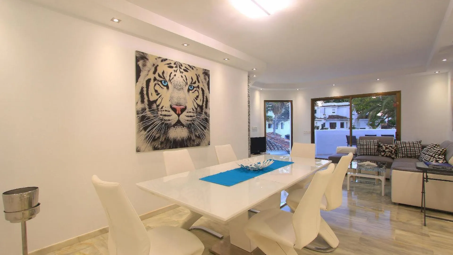 1108 Beachfront 2 Apartments With Roofterrace 80Mtrgt Beach 3 Pools Marbella 0*,  Spain