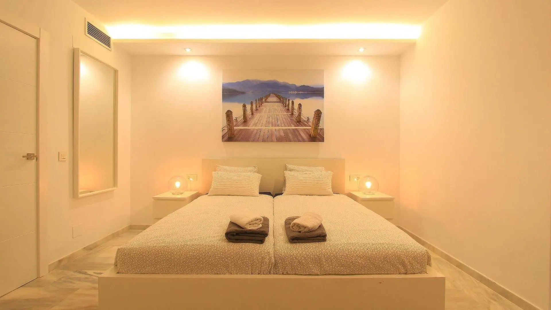 1108 Beachfront 2 Apartments With Roofterrace 80Mtrgt Beach 3 Pools Marbella 0*,  Spain