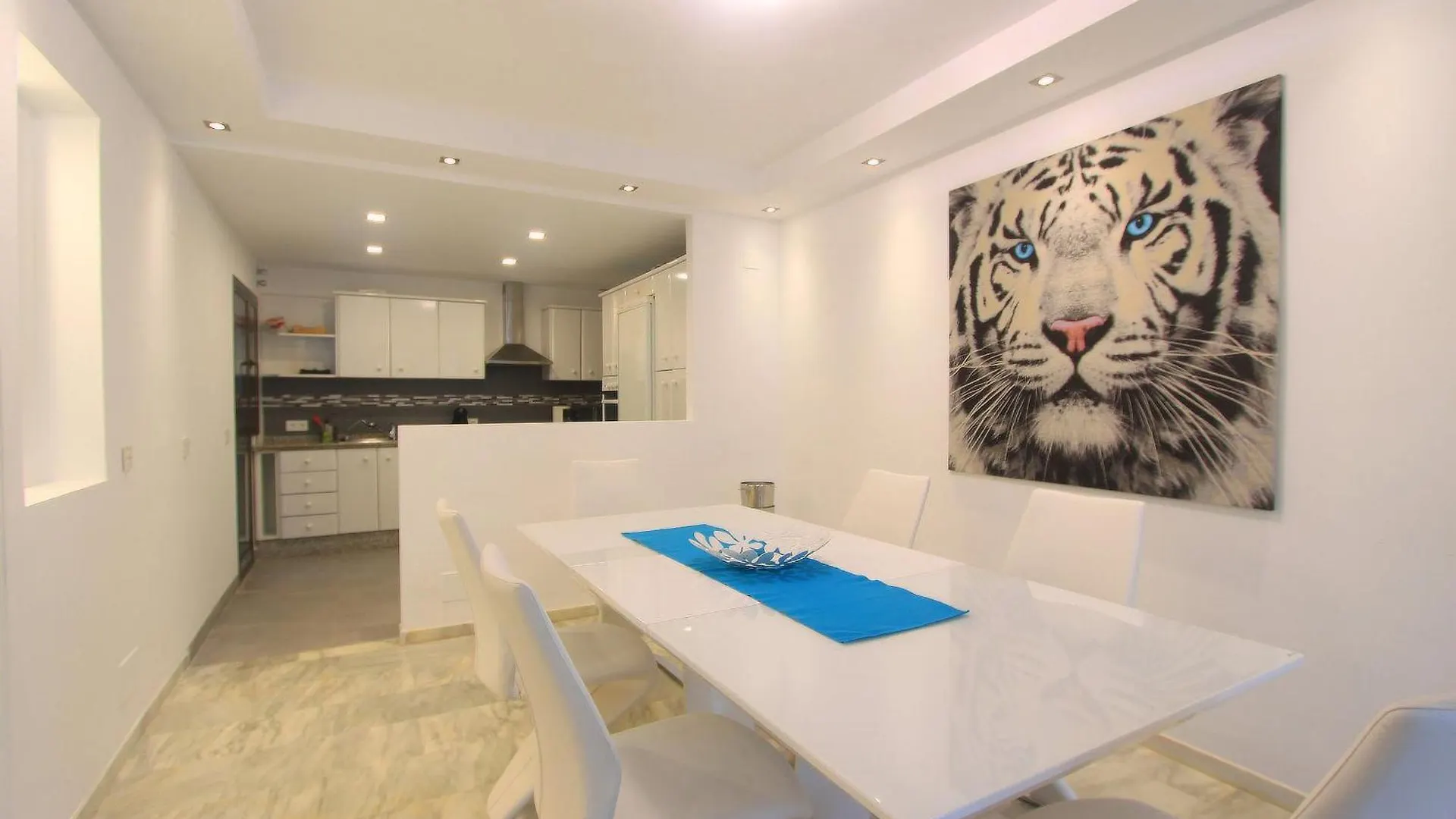 1108 Beachfront 2 Apartments With Roofterrace 80Mtrgt Beach 3 Pools Marbella