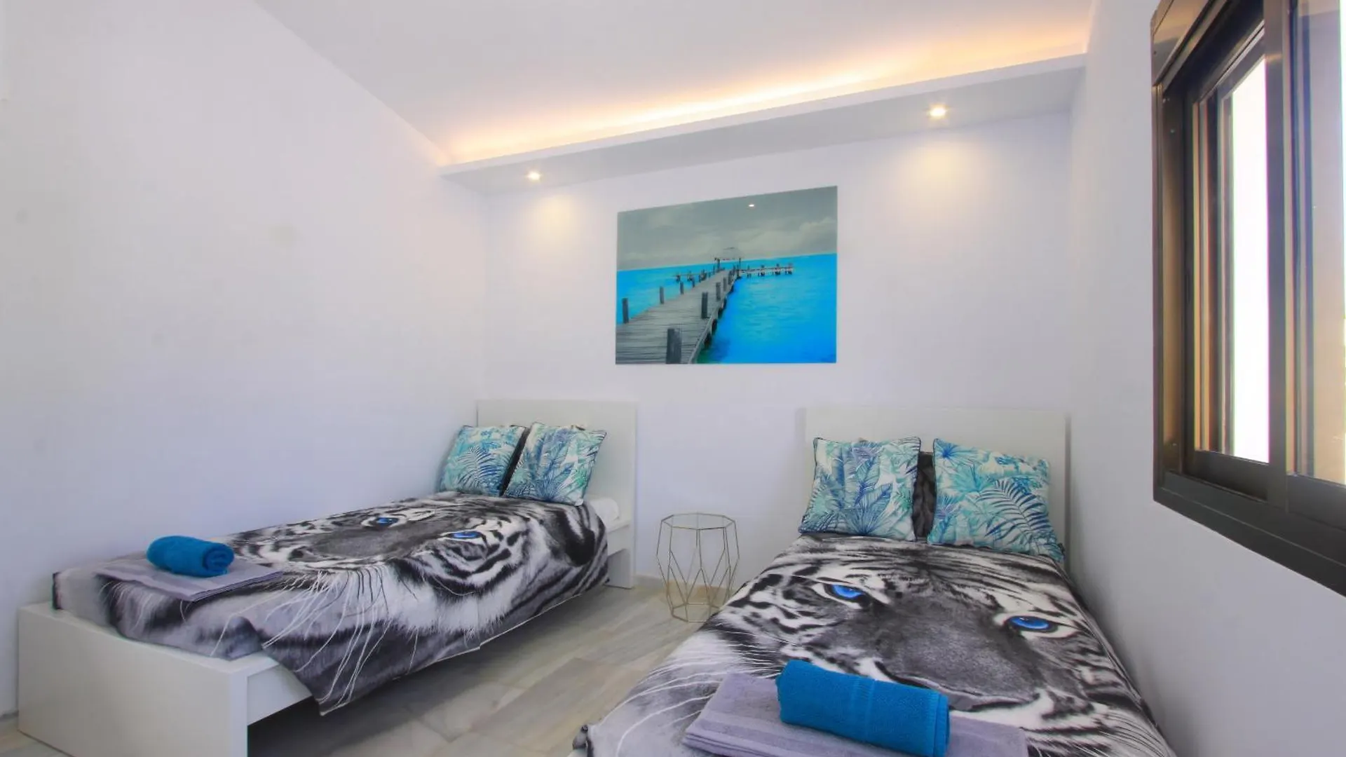 1108 Beachfront 2 Apartments With Roofterrace 80Mtrgt Beach 3 Pools Marbella