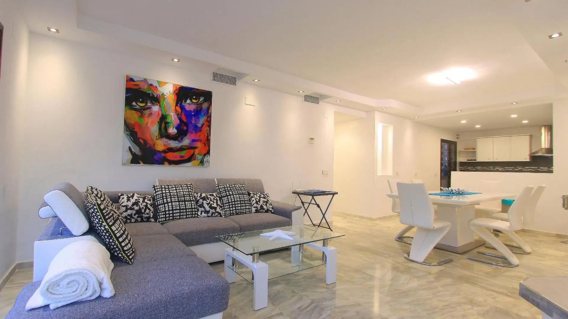 1108 Beachfront 2 Apartments With Roofterrace 80Mtrgt Beach 3 Pools Marbella