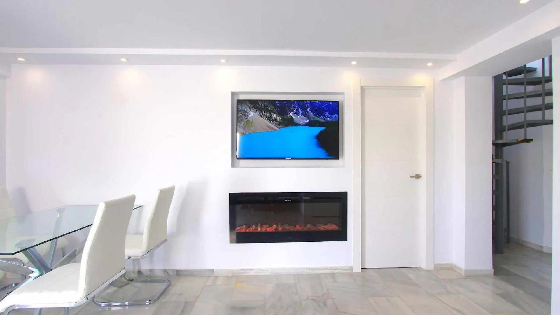 1108 Beachfront 2 Apartments With Roofterrace 80Mtrgt Beach 3 Pools Marbella