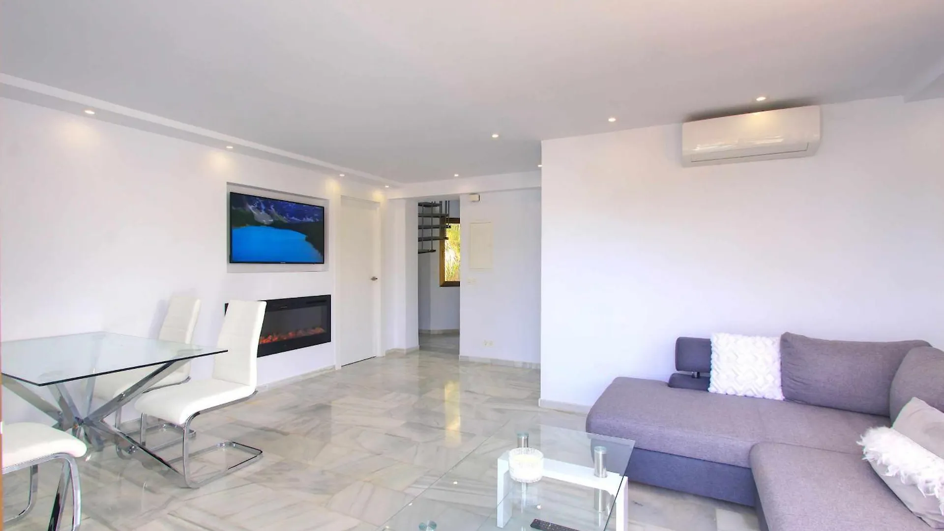 1108 Beachfront 2 Apartments With Roofterrace 80Mtrgt Beach 3 Pools Marbella